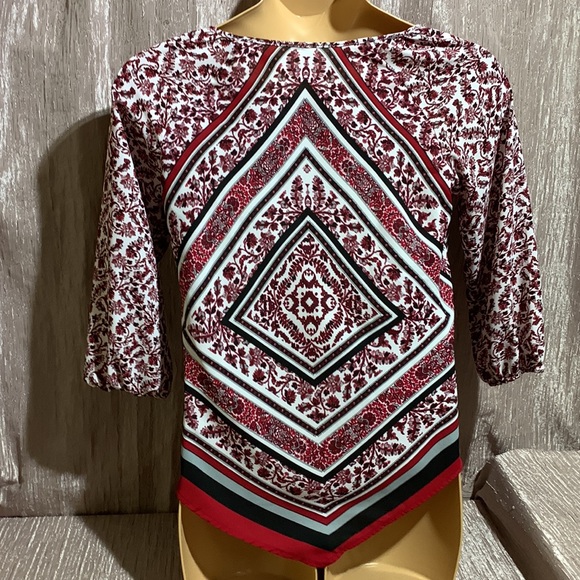 Heart and Soul Top Red Black White Floral Size L High Low Light Weight - Picture 11 of 16